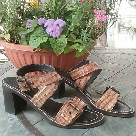 Donald J. Pliner Shoes - Donald J Pliner Sandles